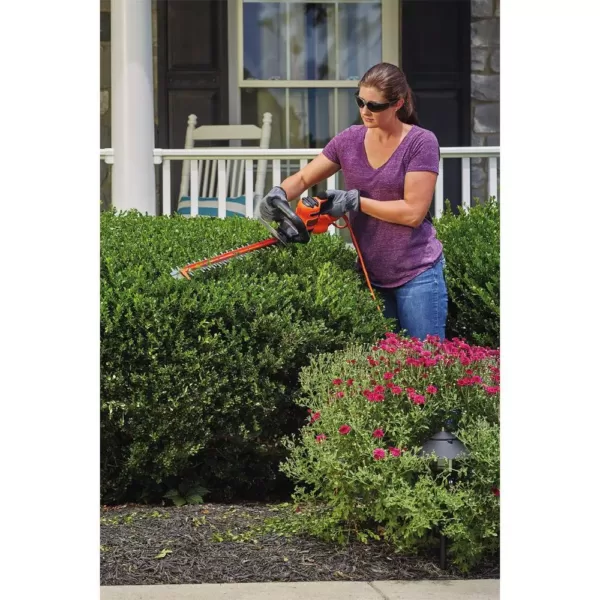 BLACK+DECKER 20 in. 3.8 Amp Corded Electric Hedge Trimmer