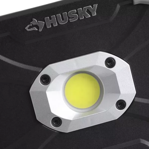 Husky 700 Lumens LED Utility Light
