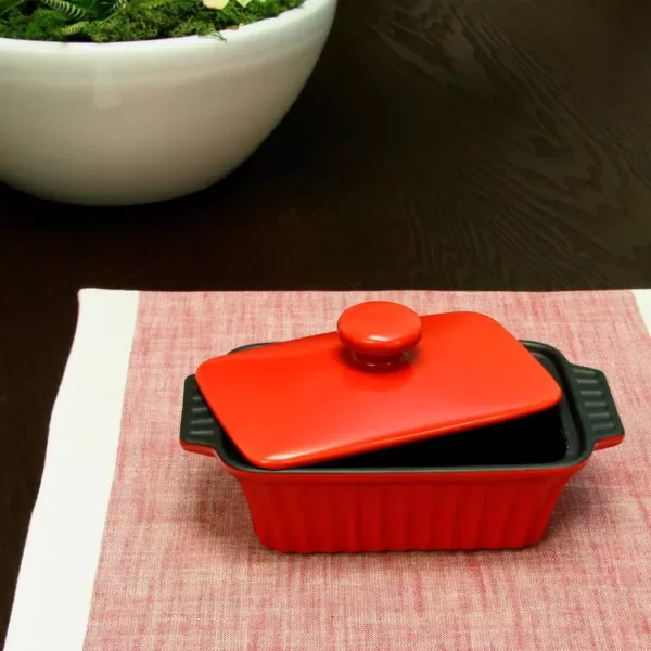 Crock-Pot Denhoff Ribbed 8.5 in. Rectangular Stoneware Nonstick Casserole Dish in Red with Lid