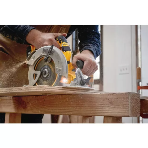 DEWALT 20-Volt MAX XR Cordless Brushless 7-1/4 in. Circular Saw with (1) 20-Volt Battery 5.0Ah