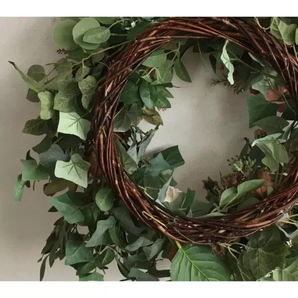 Glitzhome 26 in. Unlit Green Artificial Wreath with Roses