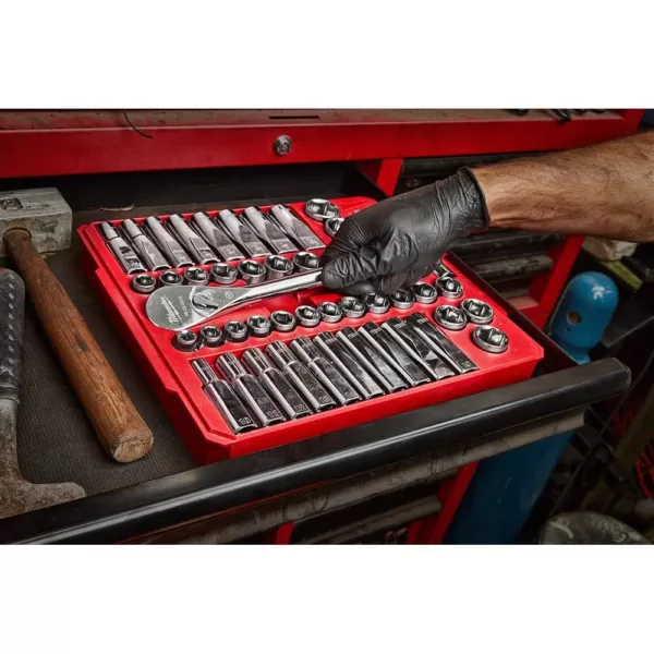 Milwaukee 1/2 in. Drive SAE/Metric Ratchet and Socket Mechanics Tool Set with SAE Combination Ratcheting Wrench Set (62-Piece)