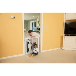 Safety 1st Flat Step 30 in. H Pressure-Mounted Child Safety Gate in White