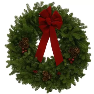 Worcester Wreath 30 in. Balsam Fir Classic Fresh Wreath : Multiple Ship Weeks Available